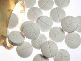 «La perte de vies due à la toxicité des opioïdes en Ontario n'a fait que s'aggraver pendant la pandémie de COVID-19», a déclaré le Dr Dirk Huyer, coroner en chef de l'Ontario, dans un communiqué.  La moitié des Ontariens décédés d'une surdose d'opioïdes au début de la pandémie avaient interagi avec le système de santé au cours du mois précédant leur décès, selon un nouveau rapport.
