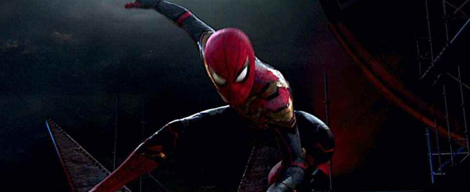 Spider-Man : Les scénaristes de No Way Home parlent de cette fin et comment ils n'étaient pas sûrs à l'époque si Tom Holland ferait un autre film