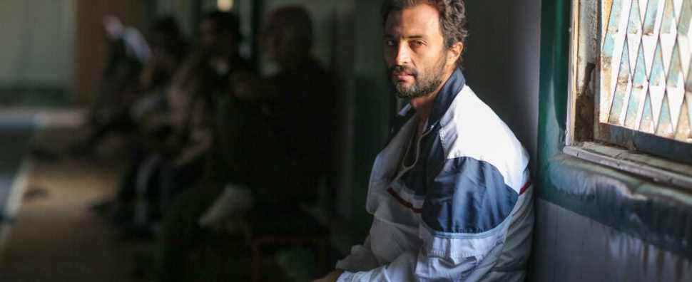 Une critique de héros : une pièce de moralité envoûtante du réalisateur oscarisé Asghar Farhadi