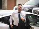 Elon Musk, PDG de Tesla Inc., arrive au tribunal de Wilmington, Delaware.