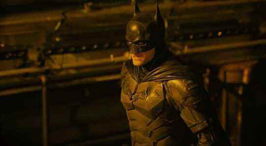La nouvelle photo de Batman donne un aperçu détaillé en 4K de la combinaison de Robert Pattinson