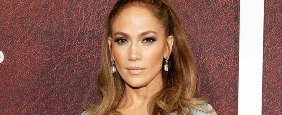 Jennifer Lopez garde ses lèvres nues scellées à propos de Bennifer