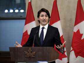 Le premier ministre Justin Trudeau parle des manifestations en cours à Ottawa et des blocages à diverses frontières canado-américaines, le 11 février 2022.