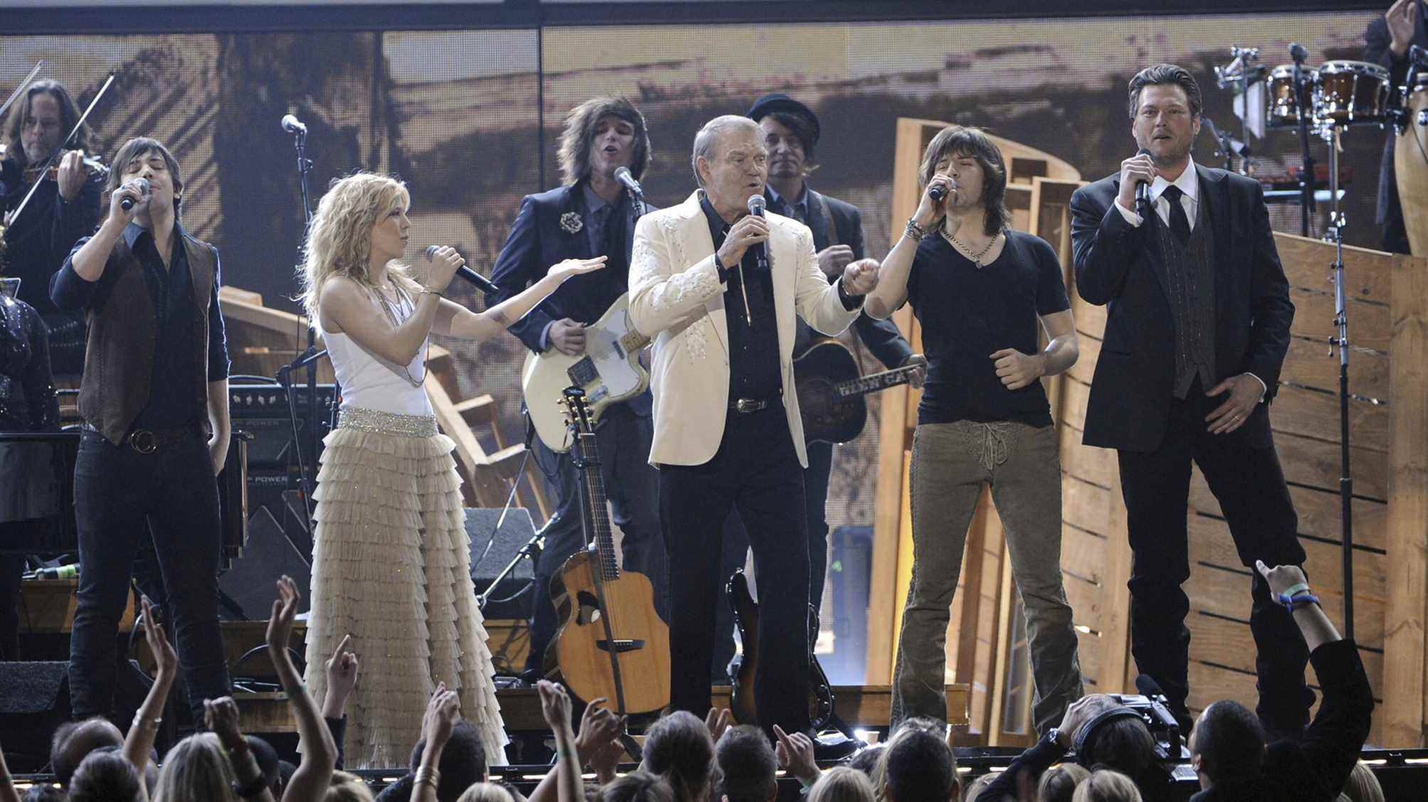 Groupe des Grammys 2012 Perry Glen Campbell Blake Shelton