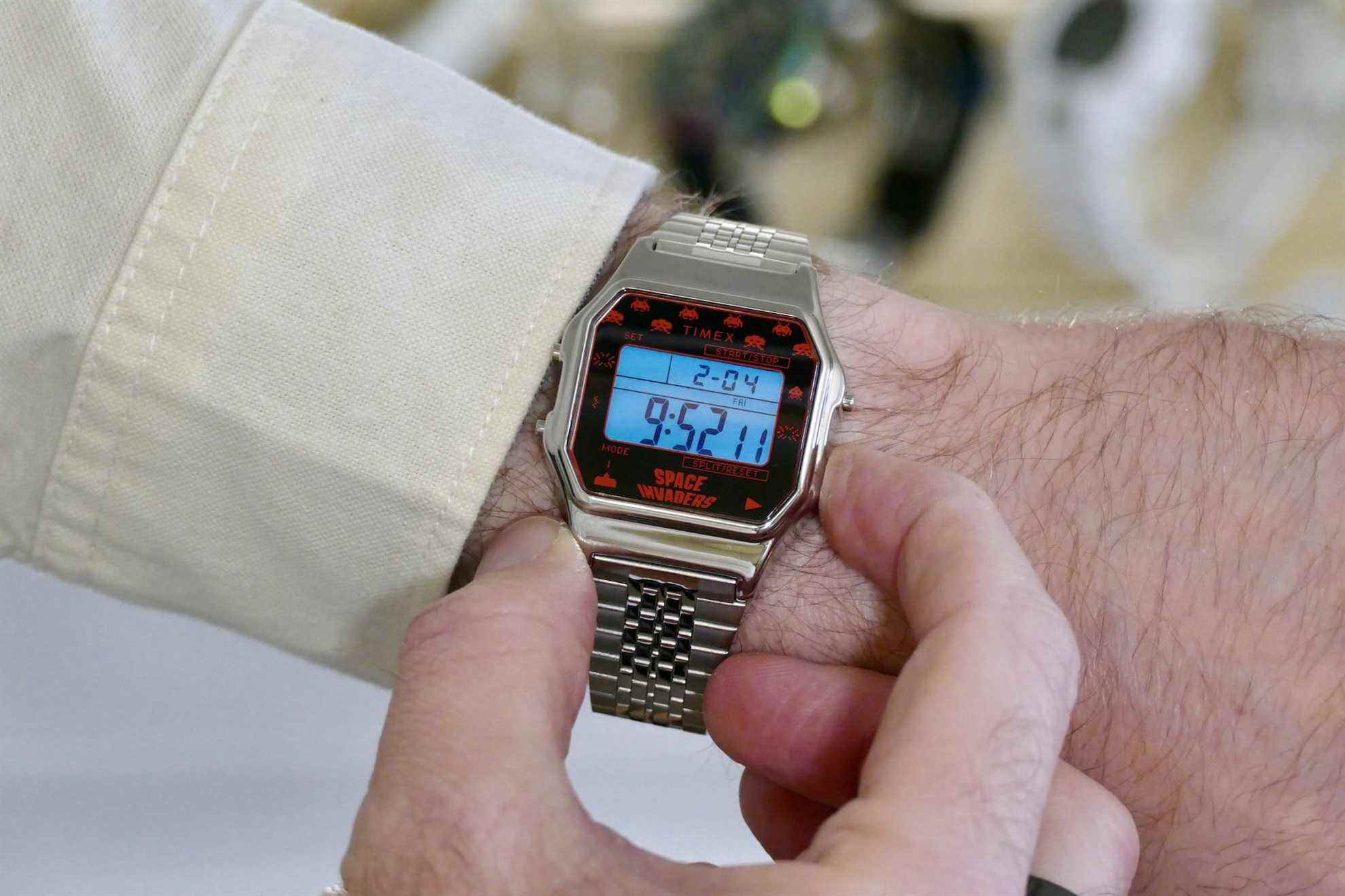 Rétroéclairage Timex X Space Invaders T80 Indiglo.