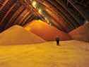L'entrepôt de stockage de la mine de potasse Cory de Nutrien près de Saskatoon, en Saskatchewan.