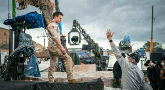 Director Ruben Fleischer and Tom Holland on the set of Columbi Pictures UNCHARTED.  Photo by: Clay Enos