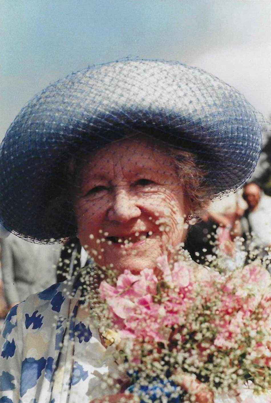La reine Elizabeth la reine mère, août 1989 et le prince de Galles, juillet 1988 - Edward 