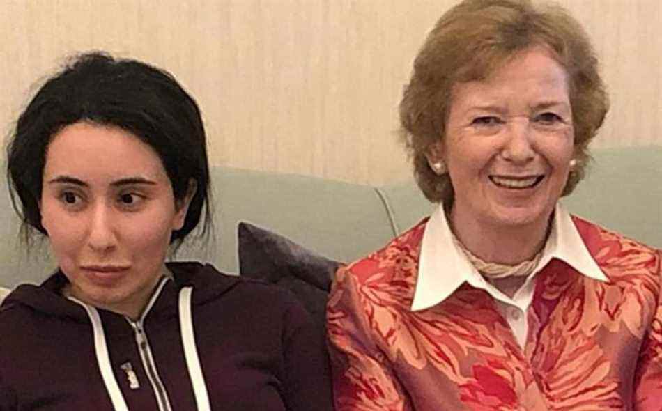 La princesse émiratie à Dubaï avec Mary Robinson, ancienne Haut-Commissaire des Nations Unies aux droits de l'homme et ancienne présidente de l'Irlande - Ministère des Affaires étrangères et de la Coopération internationale des Émirats arabes unis /AP