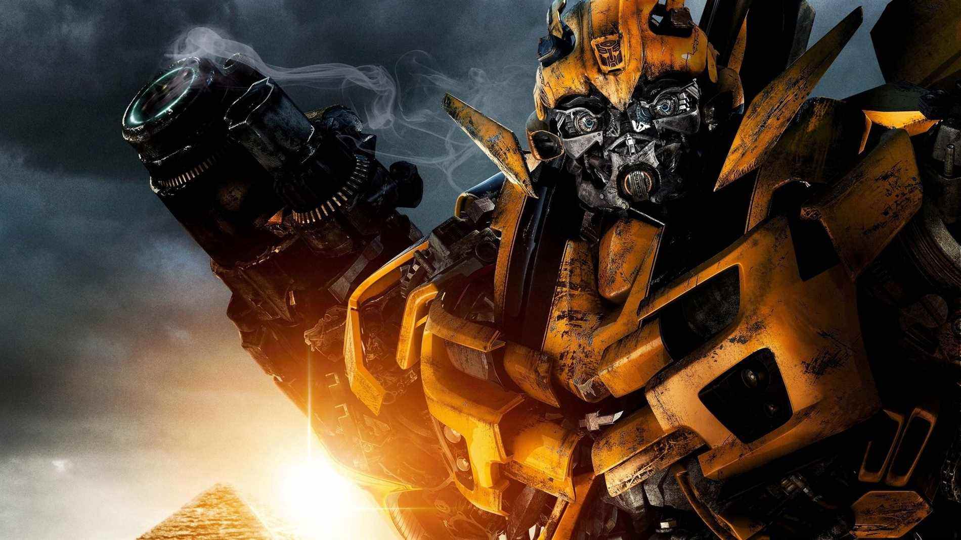 6044203-michael-bay-camaro-transformers-2-revenge-of-the-fallen-bumblebee-le-film