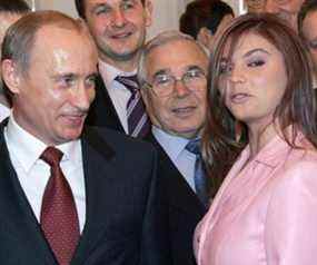 Ma datcha ou la vôtre ?  Le président russe Vladimir Poutine et sa copine présumée Alina Kabaeva, 37 ans. GETTY IMAGES