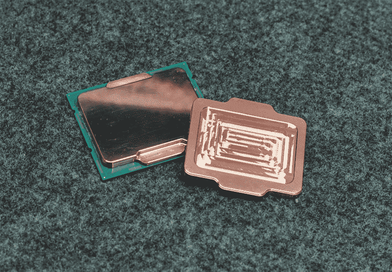 Le nouveau kit IHS en cuivre de RockItCool prétend offrir des températures inférieures de 15 °C avec les processeurs de bureau Alder Lake de 12e génération d'Intel 2