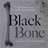 Un graphique de la couverture de Black Bone: 25 Years of the Afrilachian Poets