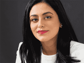 Habiba Nosheen, journaliste d'investigation pakistano-canadienne, relate son enquête sur la disparition de Nuseiba dans une nouvelle saison du podcast Conviction de Gimlet Media.
