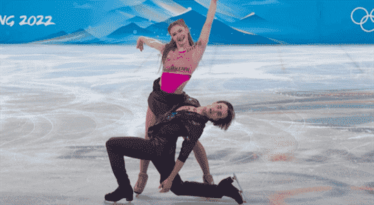 Joker et Harley Quinn se sont rendus aux Jeux olympiques grâce au duo allemand de danseurs sur glace