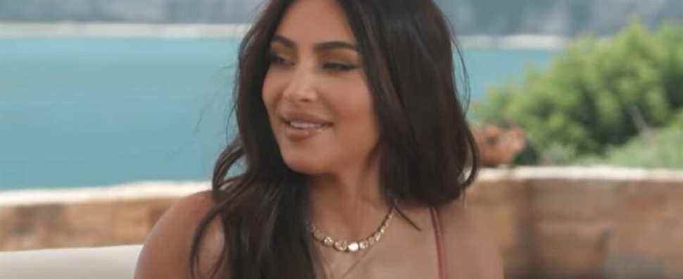 Kim Kardashian partage ce qu'elle fait différemment dans la quarantaine et les bons conseils que Khloé lui a donnés