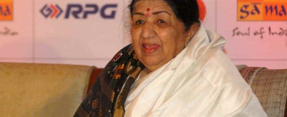 Lata Mangeshkar, chanteuse connue sous le nom de "Nightingale of India", décède à 92 ans