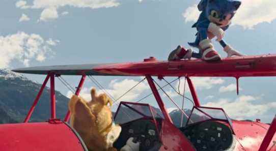 sonic-on-top-of-the-tornado-sonic-2-movie