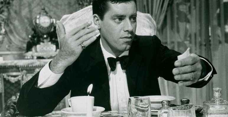 CINDERFELLA, Jerry Lewis, 1960. © Paramount Pictures / courtesy Everett Collection
