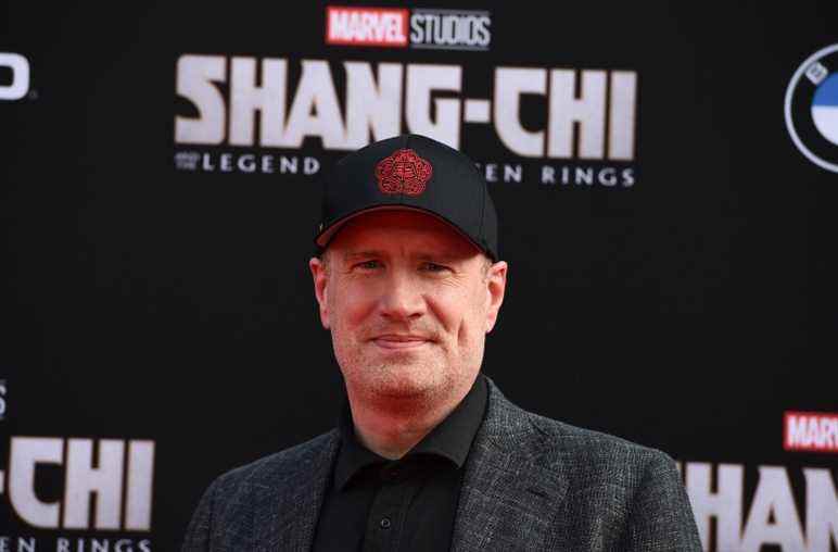 Kevin Feige arrive à la première de "Shang-Chi et la légende des dix anneaux"