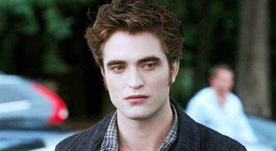 Robert Pattinson n'est pas d'accord avec le studio faisant "Twilight" moins Emo : "La seule façon" de le faire