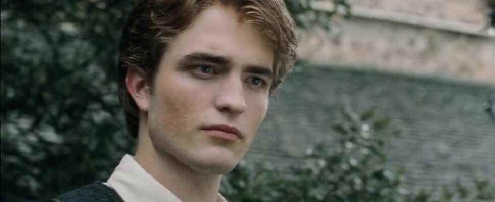 Robert Pattinson se moque hilarante de sa performance dans Harry Potter en tant que Cedric Diggory