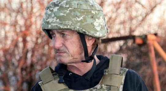 Sean Penn sur le terrain en Ukraine pour le tournage d'un documentaire sur l'invasion de la Russie Les plus populaires doivent être lus Inscrivez-vous aux newsletters Variety Plus de nos marques
