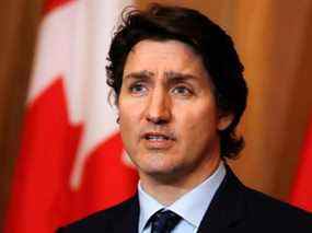 Le premier ministre Justin Trudeau, présenté à Ottawa le 23 février 2022, a déclaré que les actions de la Russie auront de graves conséquences.