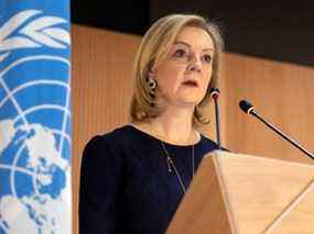 La secrétaire britannique aux Affaires étrangères Liz Truss au siège européen des Nations Unies à Genève, en Suisse, le 1er mars 2022.