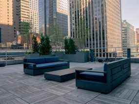 Un espace patio aux bureaux de la Banque de Montréal (BMO) à New York.