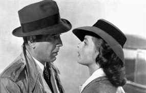 IL RESTE : A Casablanca, Humphrey Bogart est resté et s'est battu.  Hoofer héroïque Maksim?  Pas tellement.  WARNER BROS.