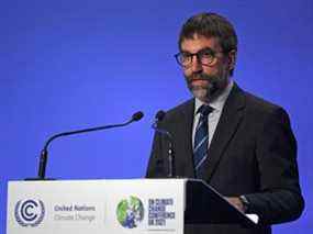 Le ministre de l'Environnement et du Changement climatique Steven Guilbeault prend la parole lors de la conférence COP26 sur le changement climatique à Glasgow le 12 novembre 2021.