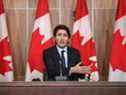 Justin Trudeau, le premier ministre du Canada, a invoqué la Loi sur les mesures d'urgence le 14 février, pour la révoquer neuf jours plus tard.