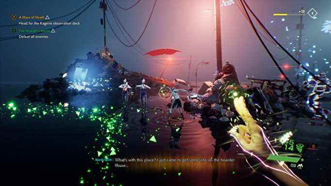 Le joueur combat un groupe de fantômes dans une arène aqueuse et remplie de déchets à Ghostwire Tokyo