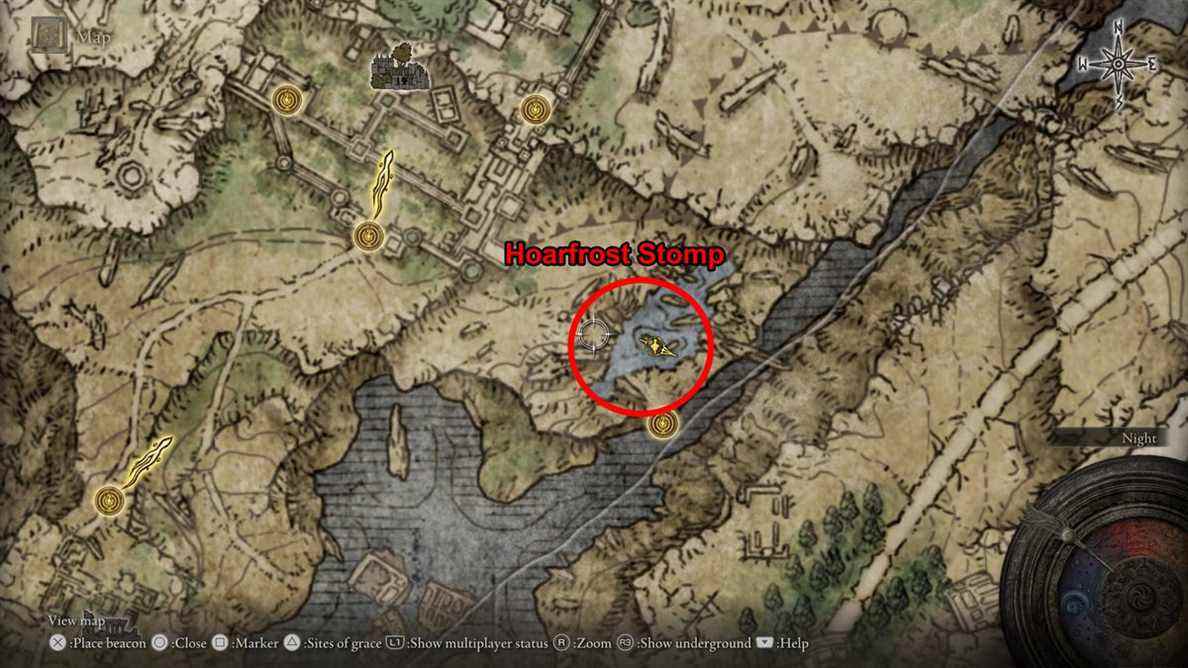 La carte d'Elden Ring, montrant l'emplacement de la Cendre de Guerre Hoarfrost Stomp près de Caria Manor à Liurnia of the Lakes.