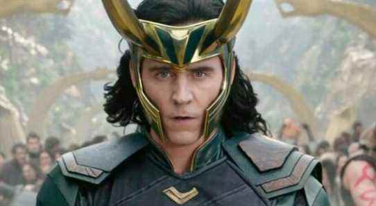Tom Hiddleson Confirmed for Loki Series, Scarlet Witch Show Titled WandaVision