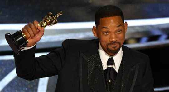 Will Smith remporte l'Oscar du meilleur acteur peu de temps après avoir giflé Chris Rock