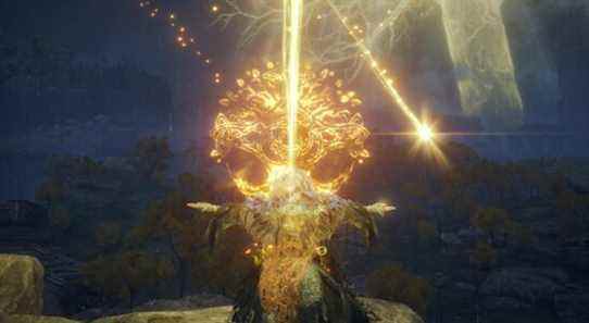 Image of the player casting the legendary spell Elden Stars in Elden Ring