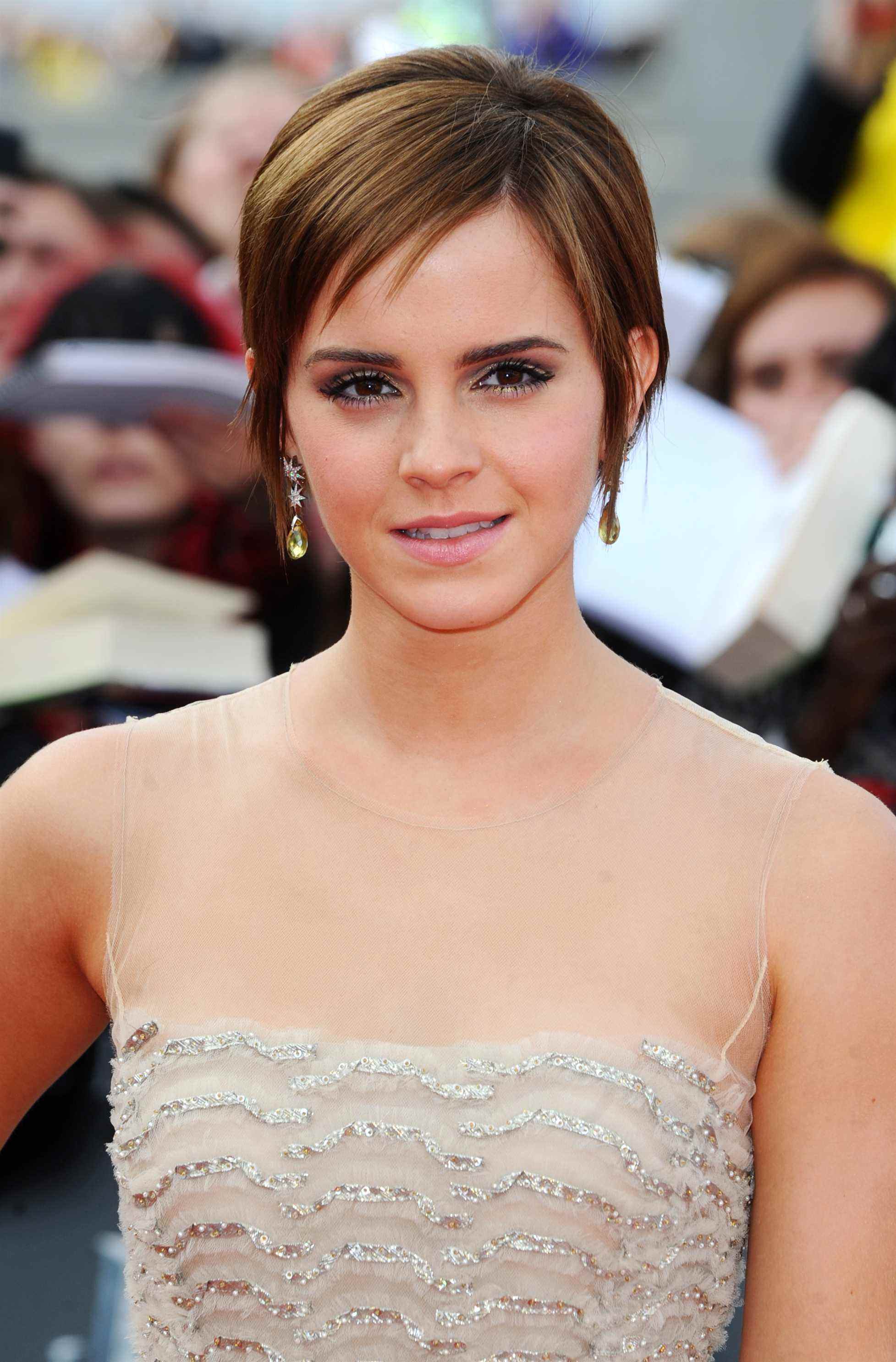 Emma Watson à la première londonienne de Harry Potter et les Reliques de la Mort : Partie 2 en 2011