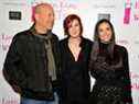 L'acteur Bruce Willis, les actrices Rumer Willis et Demi Moore assistent à la 
