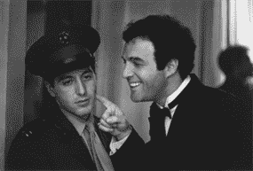 Al Pacino et James Caan dans une scène du Parrain.