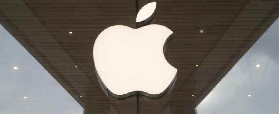 Apple suspend les ventes de produits en Russie, désactive le trafic et les incidents en direct sur les cartes de l'Ukraine.