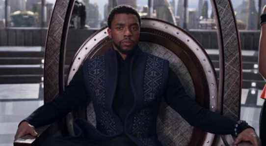 Black Panther: l'acteur de Wakanda Forever parle de la perte de Chadwick Boseman tout en commentant si la suite sera supérieure à l'original