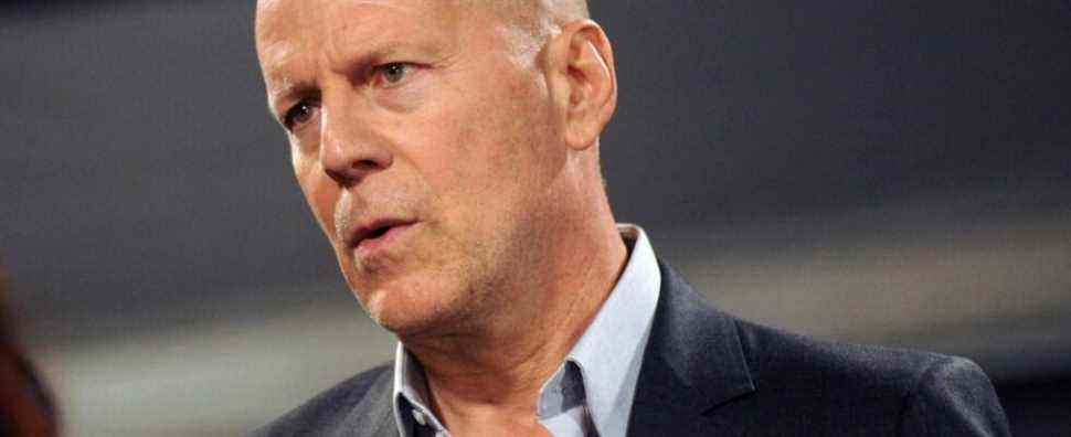 Les réalisateurs de Bruce Willis étaient préoccupés par sa mémoire et sa sécurité sur le plateau avant sa retraite.