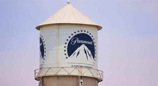 Paramount suspend ses opérations en Russie et fait un don de 1 million de dollars pour l'aide humanitaire