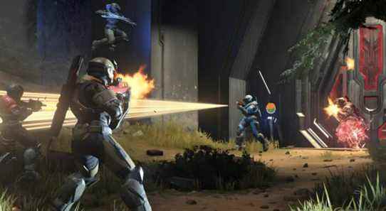 Halo-5-Warzone-Multiplayer-Gameplay