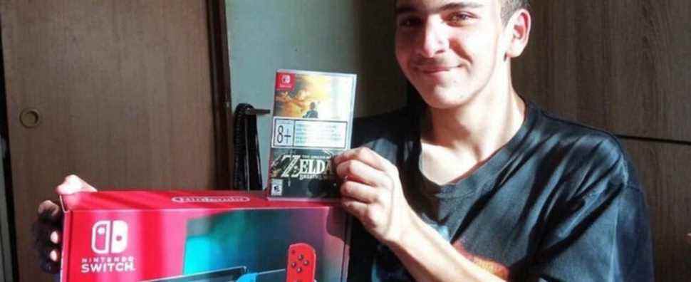 Aléatoire : un garçon chilien recycle 500 kg de canettes pour s'acheter une Nintendo Switch (et Zelda)