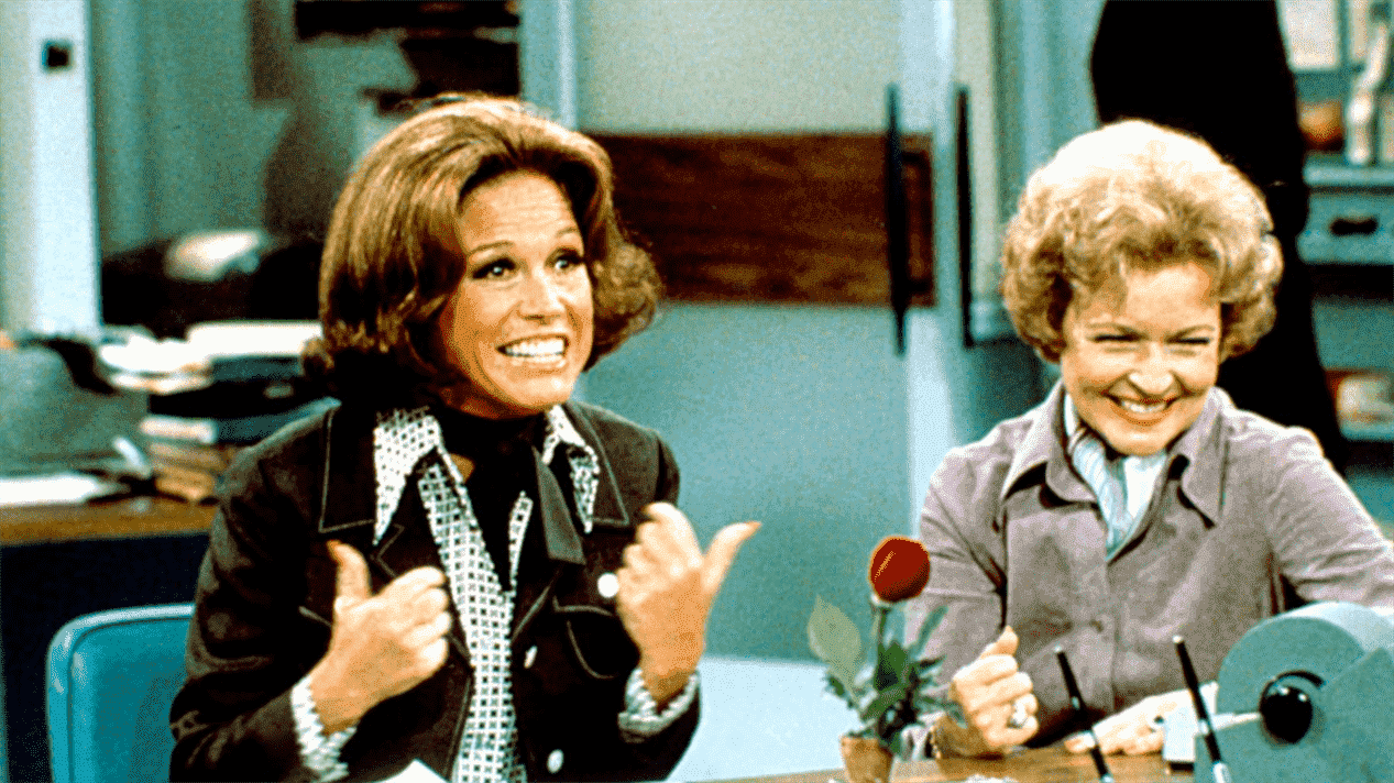 Mary Tyler Moore et Betty White dans le spectacle de Mary Tyler Moore