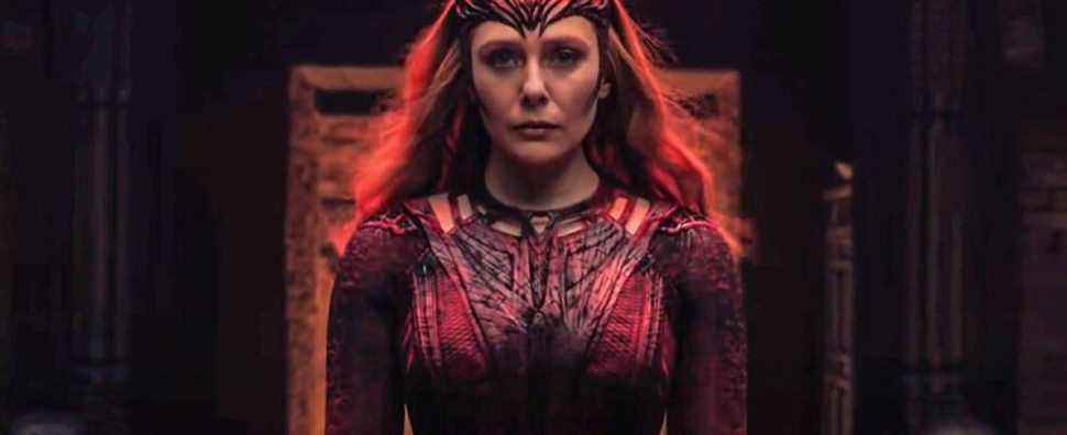 Olsen-Scarlet-Witch-Doctor-Strange-Multiverse-Madness_2022-Marvel