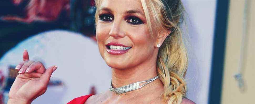 Britney Spears dit que l'écriture de ses mémoires est "guérissante et thérapeutique"
